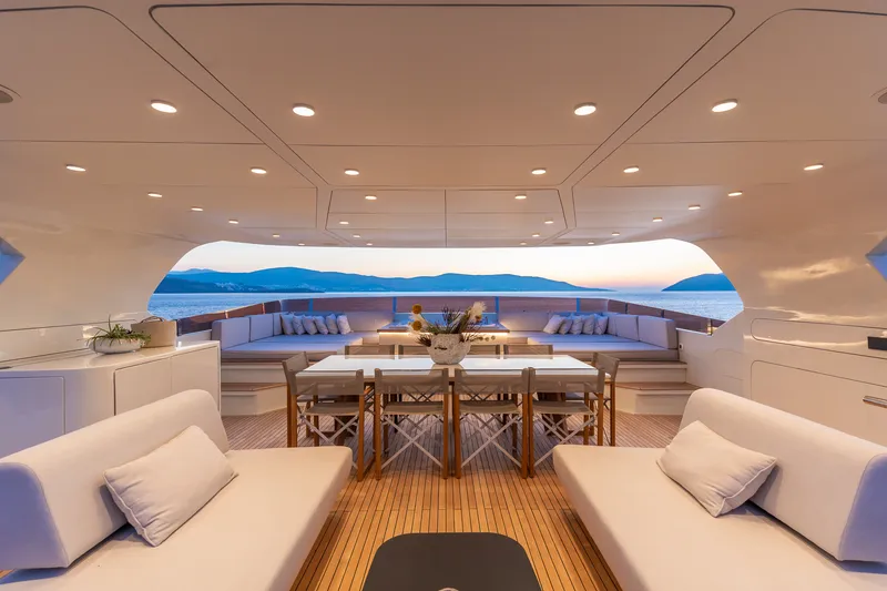 Illusion II yacht interior or exterior view