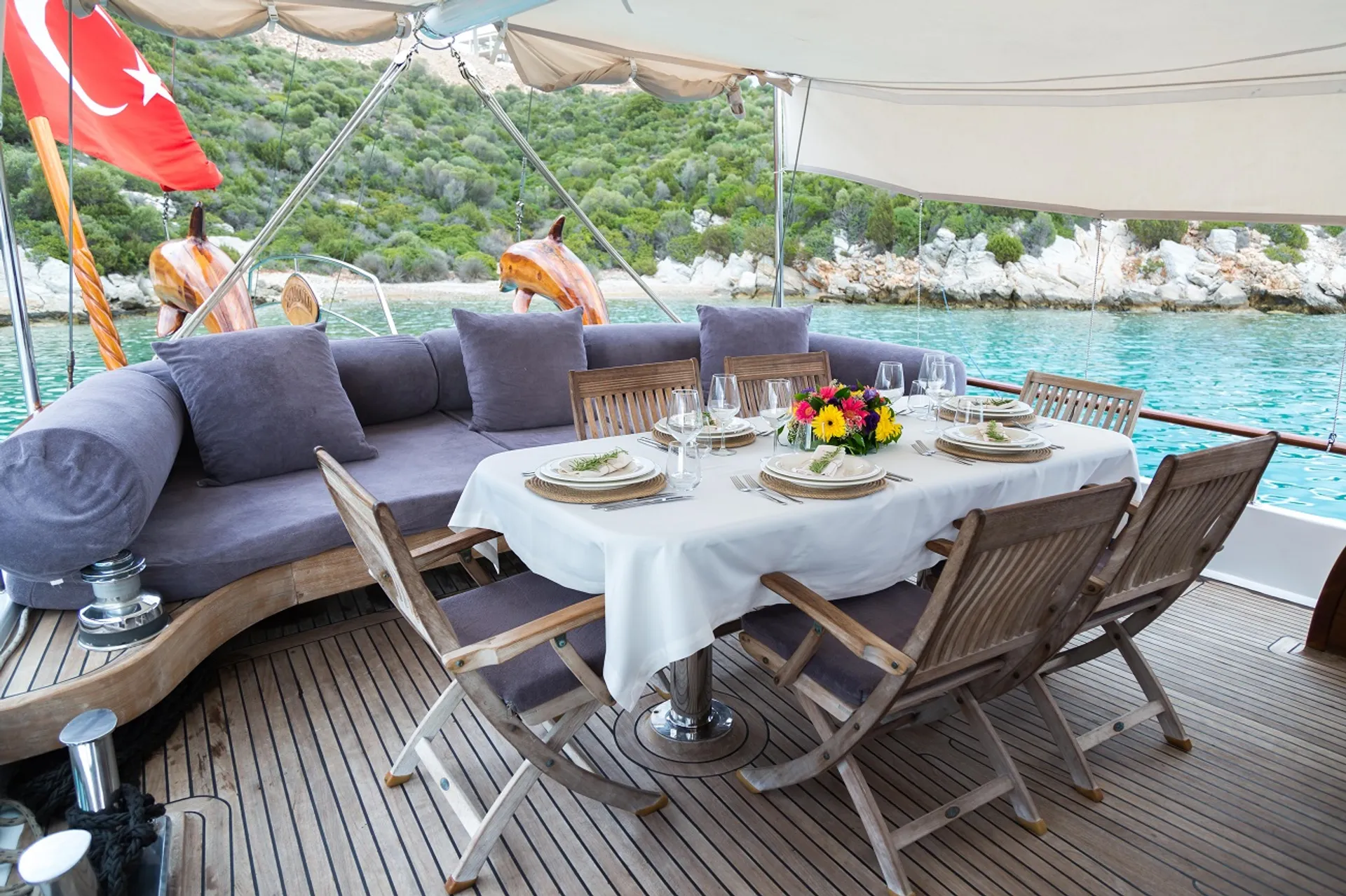 Primadonna yacht interior or exterior view