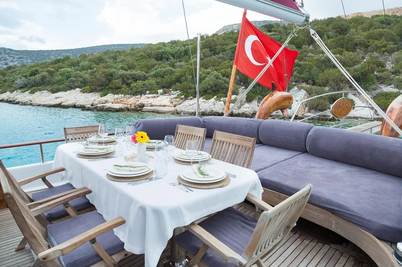 Primadonna yacht interior or exterior view